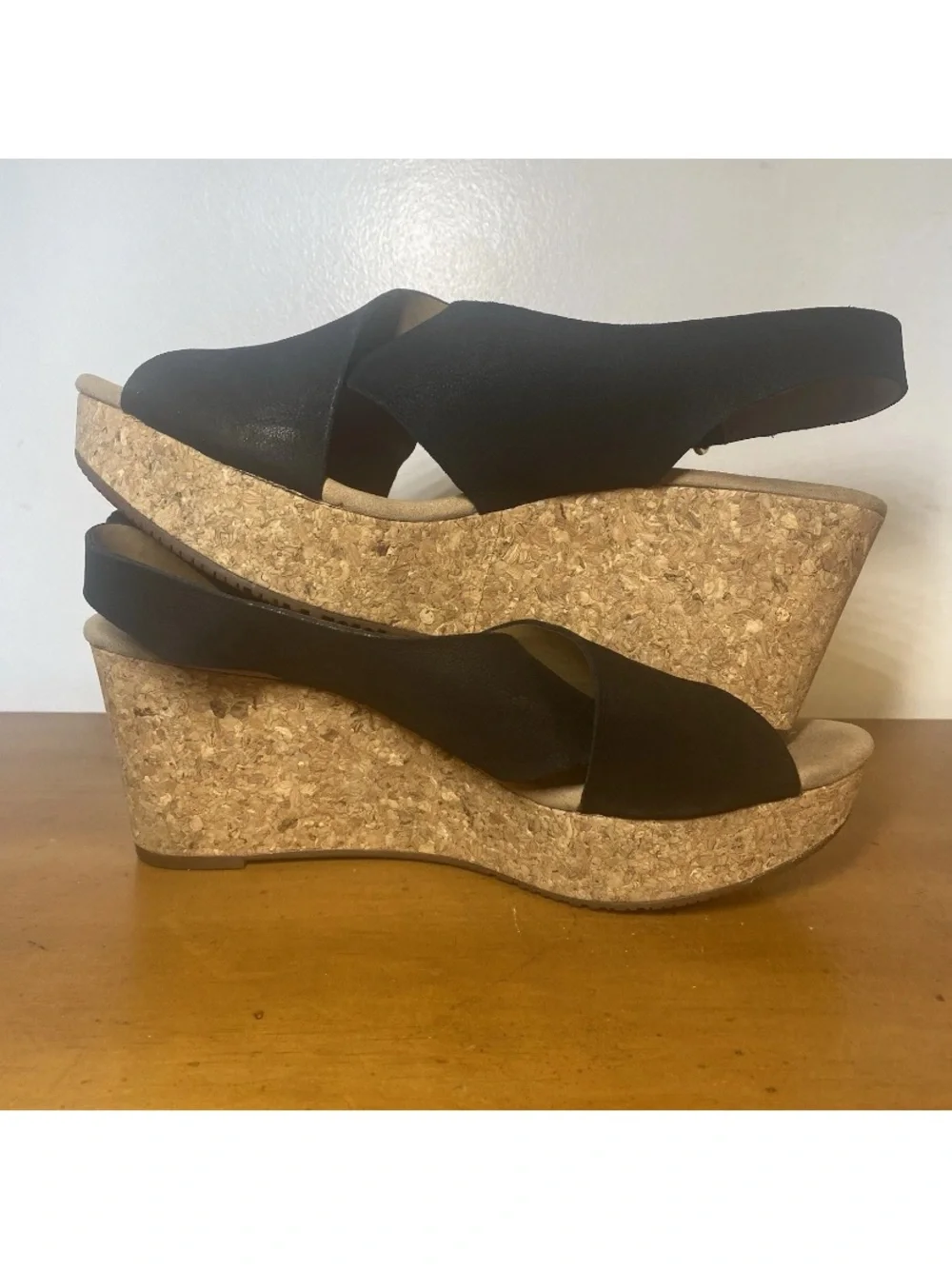 Clarks Women’s Size 9 Annadel Eirwyn Sandals Black Nubuck Wedges Platform Shoes